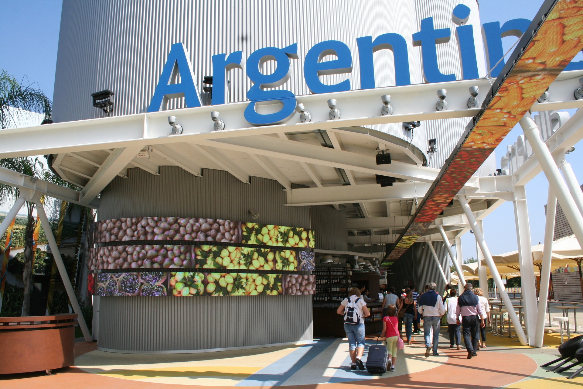 Ingresso del padiglione Argentina di Expo Milano 2015